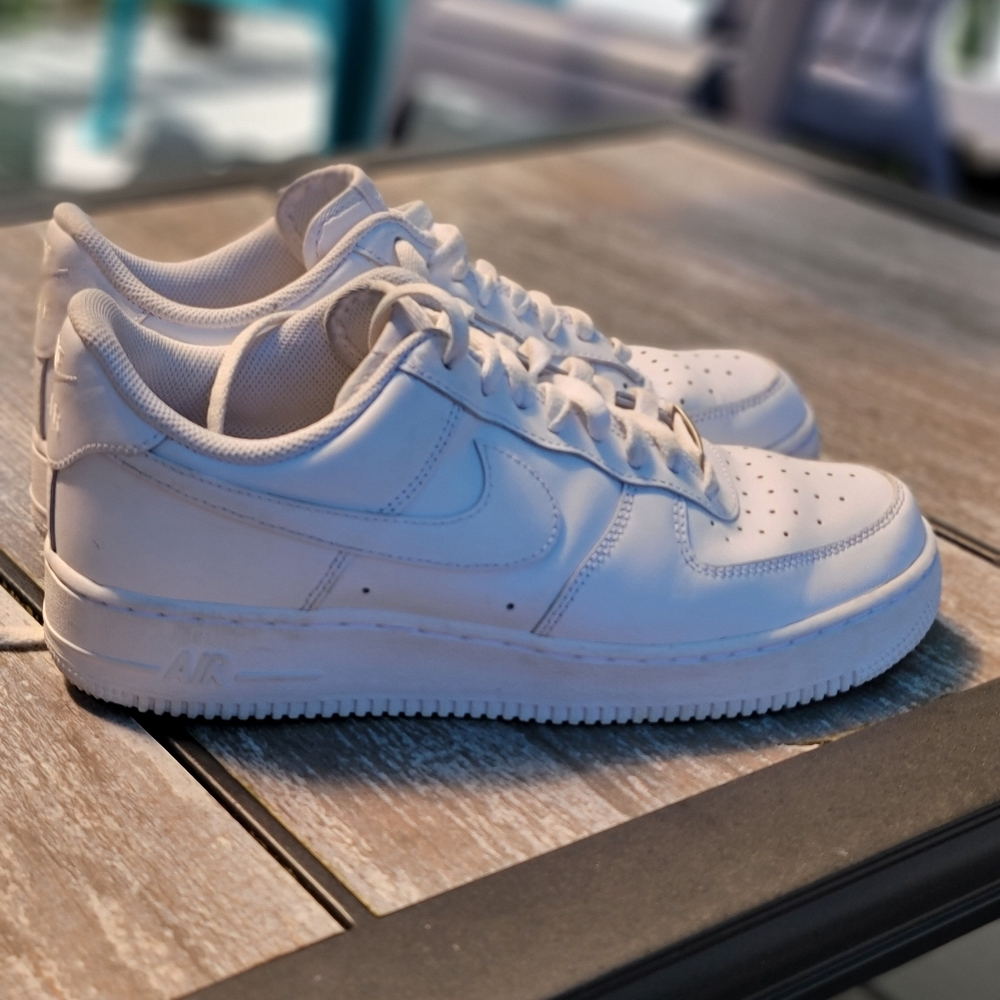 NIKE AIR FORCE 1